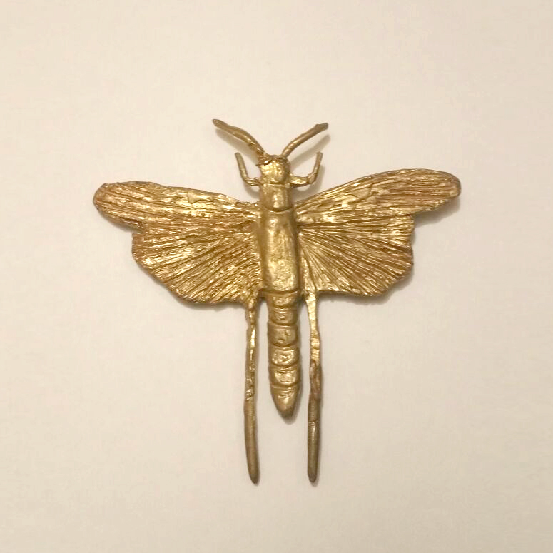 Broche Colgante Mariposa – Latón
